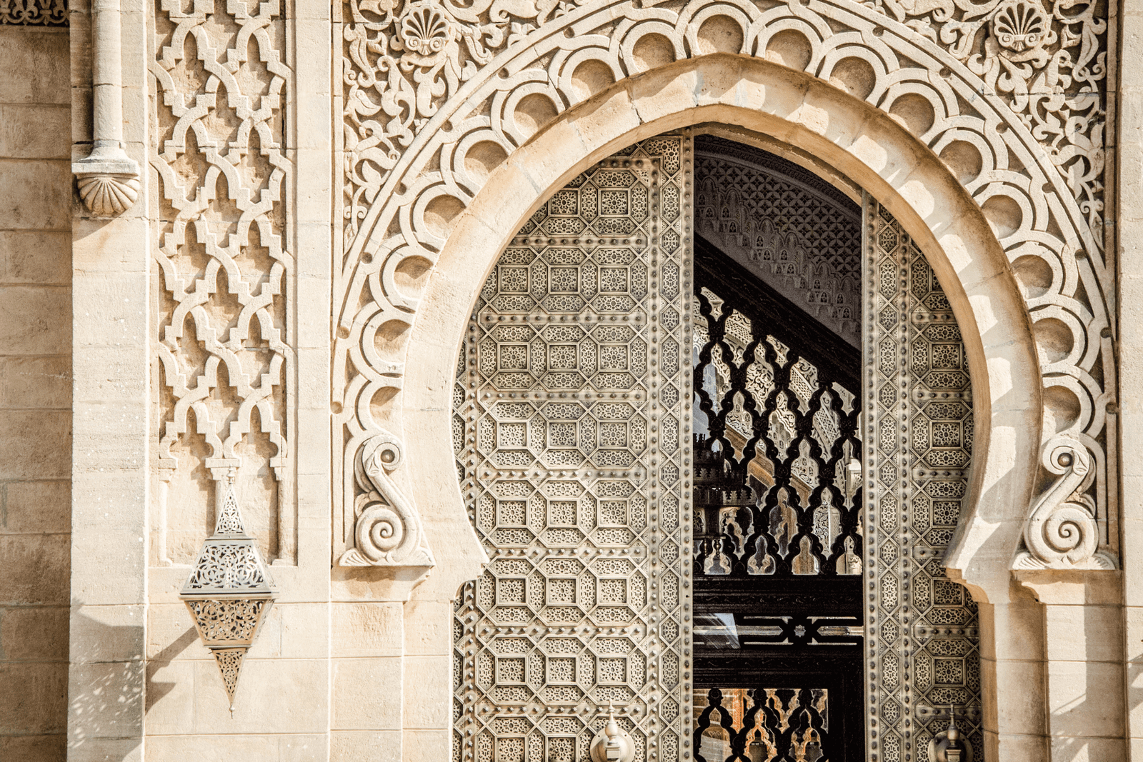 Moroccan architecture featured in Morocco Itineraries by Altni Tours